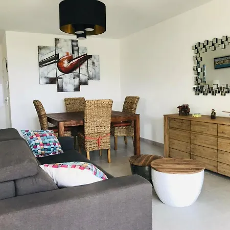 Climatise A 1,4 Km De La Avec Parking Et Ascenseur - Calvi - Fr-1-63-277 Apartment *