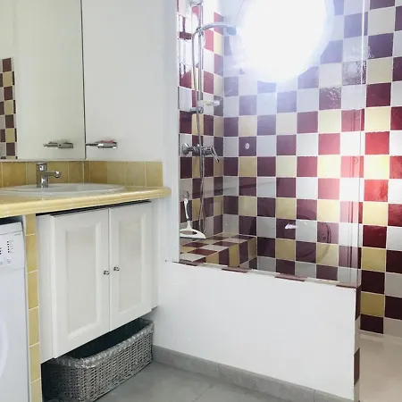 Apartment Climatise A 1,4 Km De La Avec Parking Et Ascenseur - Calvi - Fr-1-63-277 Calvi (Corsica)
