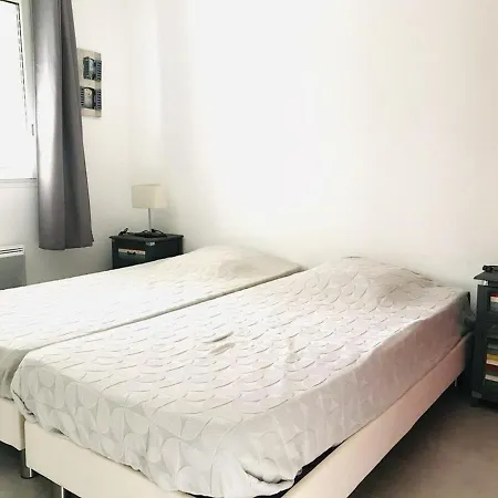 Climatise A 1,4 Km De La Avec Parking Et Ascenseur - Calvi - Fr-1-63-277 Apartment *