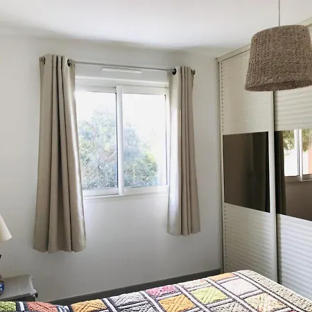 Climatise A 1,4 Km De La Avec Parking Et Ascenseur - Calvi - Fr-1-63-277 Apartment